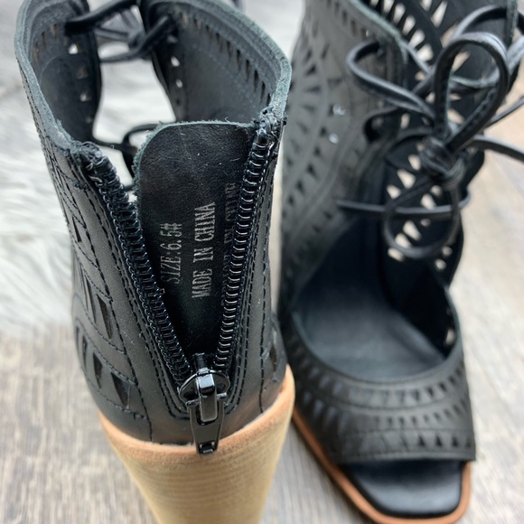 FINAL✂️ JEFFREY CAMPBELL ‘Rodillo’ CutOut Wedge - Picture 8 of 8